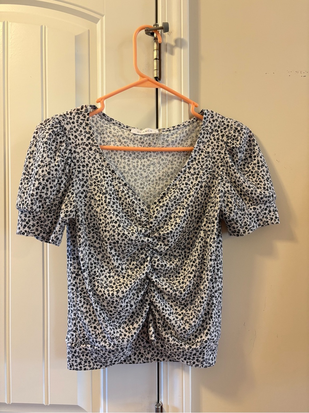 Glance Floral Ruched V-Neck Puff Sleeve Crop Top
